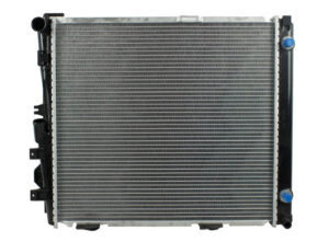 Radiador Automotriz Mercedes Benz 260E 33 CE, E 320 T/A 86-95 36mm Tubo Soldado