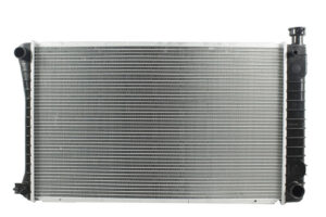 Radiador Automotriz GM C 1500 Cheyenne, Silverado, Suburban C2500 Cheyenne T/M 88-95 32mm Tubo Soldado