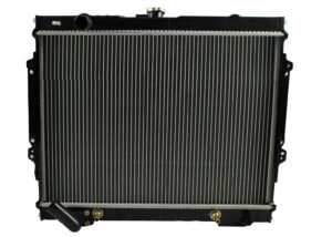 Radiador Automotriz Mitsubishi Chrysler Montero Sport, RS, LS, Raider T/A 89-91 26mm Tubo Soldado