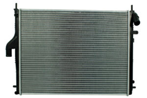 Radiador Automotriz Renault Duster T/M 10-16 26mm Tubo Soldado