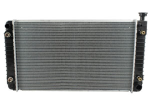 Radiador Automotriz GM C1500 C2500 ,Cheyenne,Silverado T/A 96-98 26mm Tubo Soldado