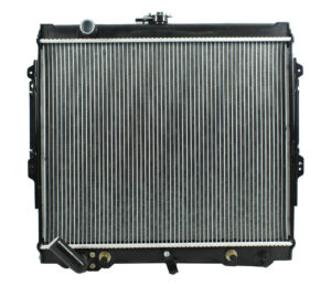 Radiador Automotriz Mitsubishi Montero base SL, SR T/A 94-00 26mm Tubo Soldado