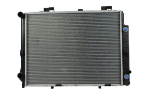Radiador Automotriz Mercedes Benz E320 Base T/A 96-97 32mm Tubo Soldado