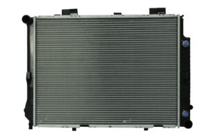 Radiador Automotriz Mercedes Benz E320 4MATIC Base T/A 98-02 32mm Tubo Soldado