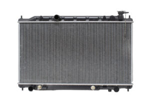 Radiador Automotriz Nissan Altima Base, S, SL T/A 02-06 26mm Tubo Soldado