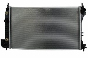 Radiador Automotriz Saab Aero 9 - 3, Linear, Turbo T/A 03-11 32mm Tubo Soldado
