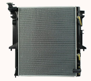 Radiador Automotriz Mitsubishi L200 Pajero Sport, Triton L200 T/A 05-10 26mm Tubo Soldado
