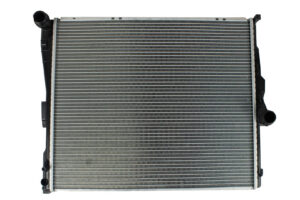 Radiador Automotriz BMW X3 2.51,X3 3.01S T/A 04-06 32mm Tubo Soldado